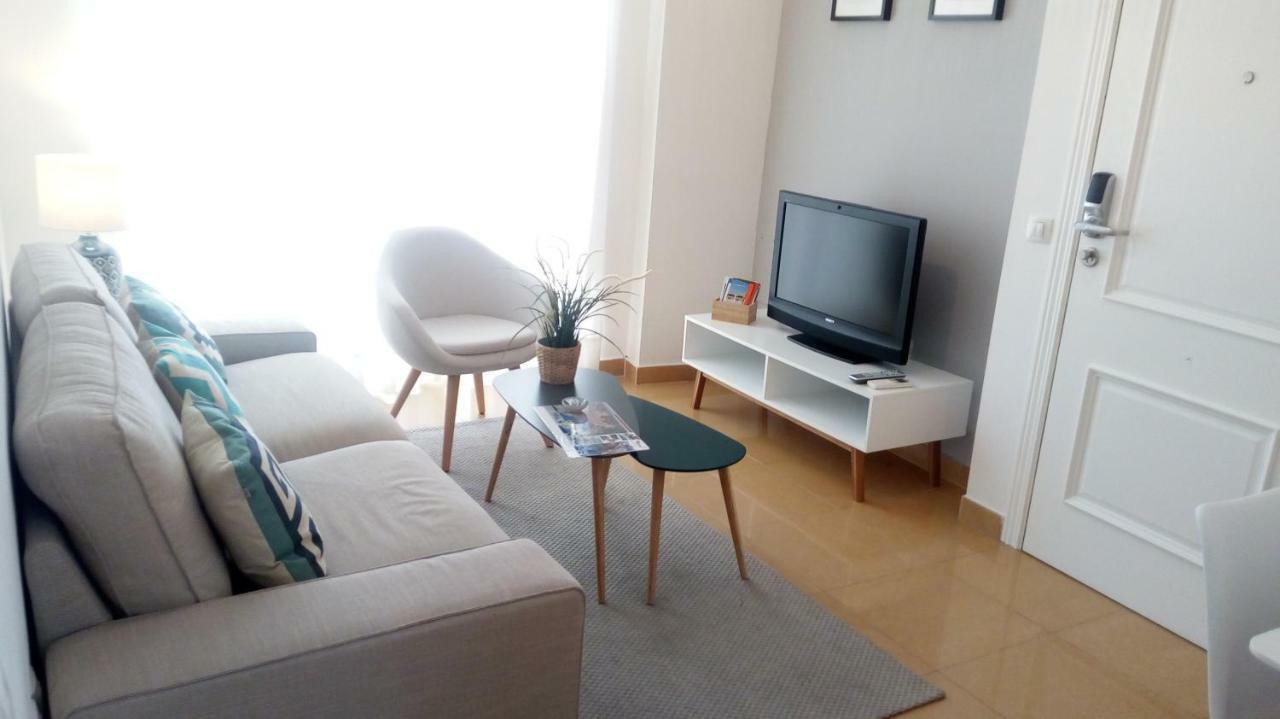 Apartamentos Tucan Малага Екстериор снимка