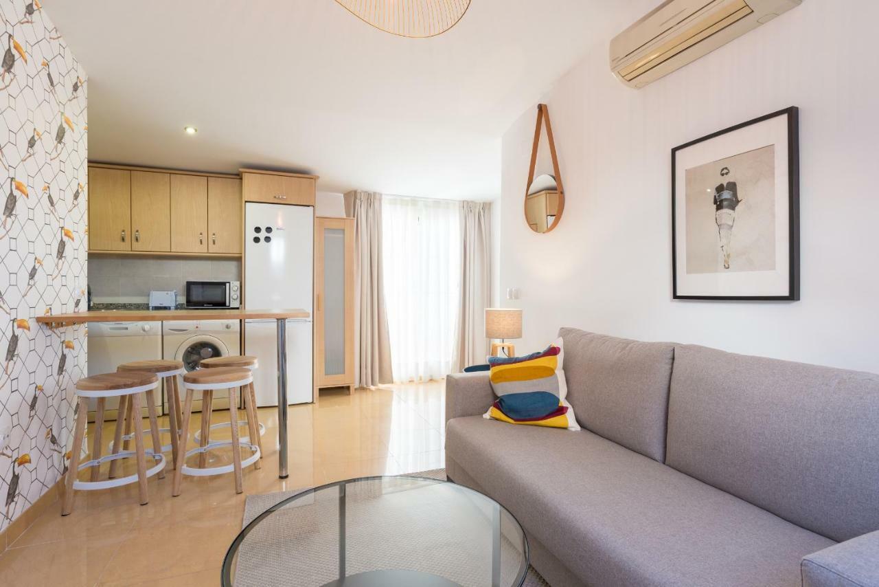 Apartamentos Tucan Малага Екстериор снимка