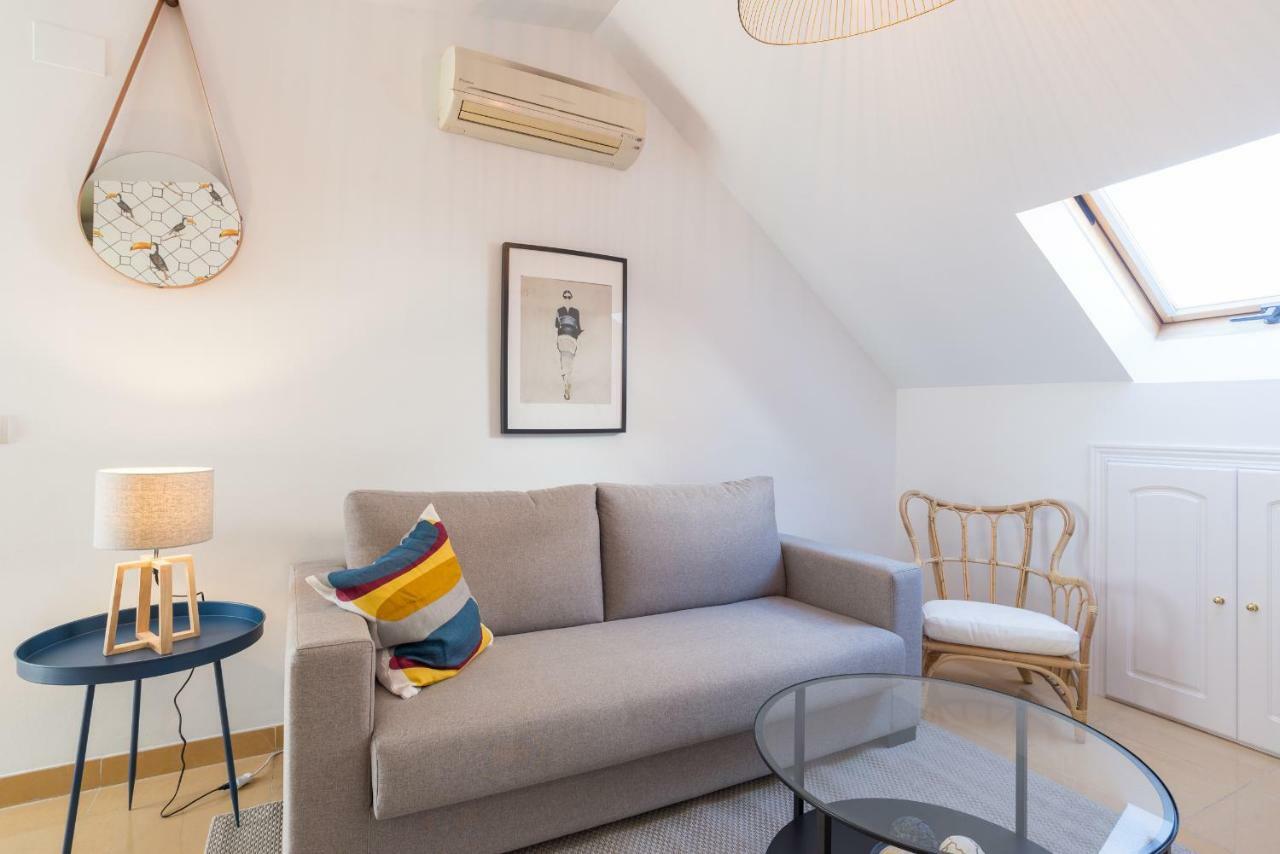 Apartamentos Tucan Малага Екстериор снимка